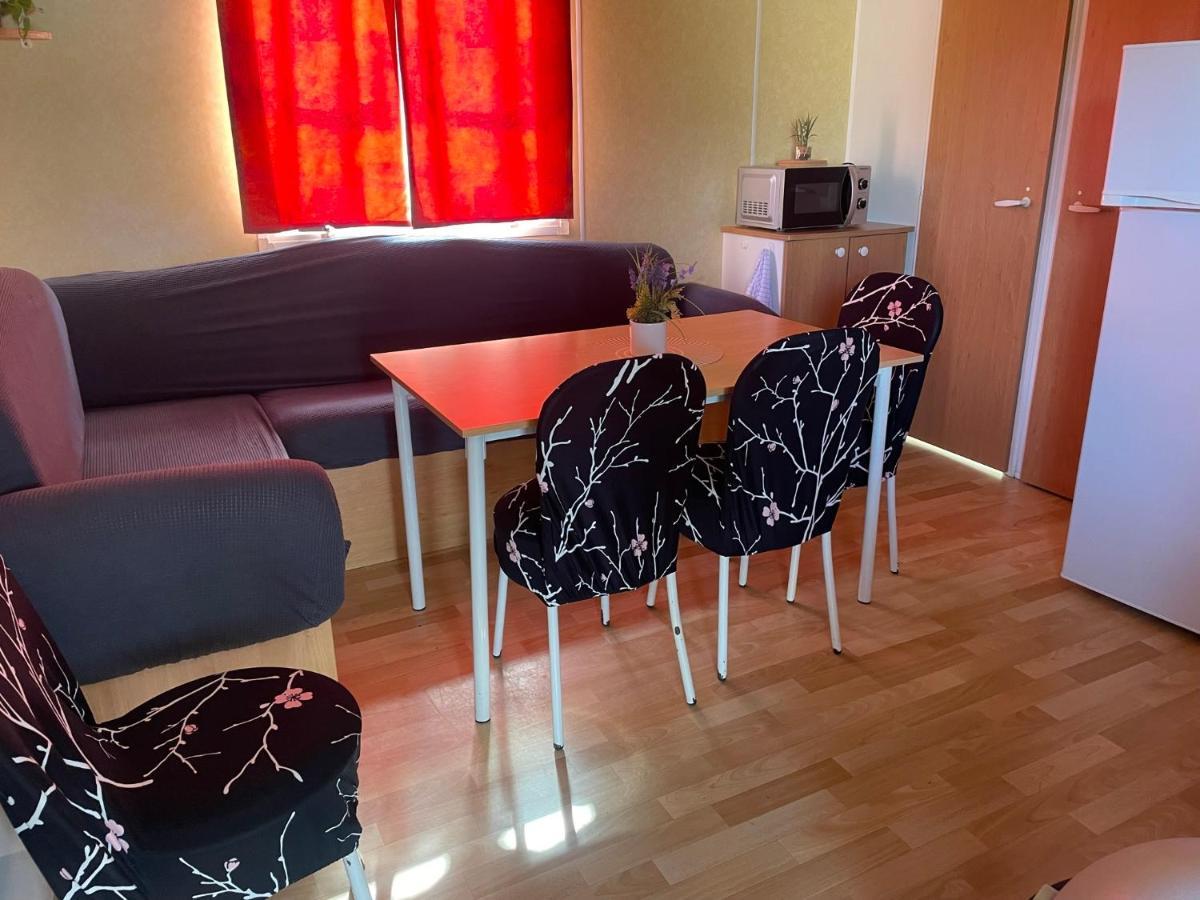 Mobil-Home Au Bord De L'Eau Feins Buitenkant foto